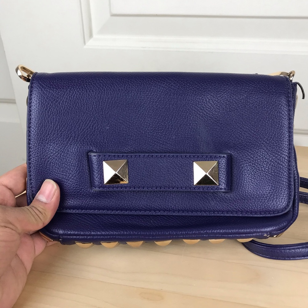 Street Level studded cross body bag.